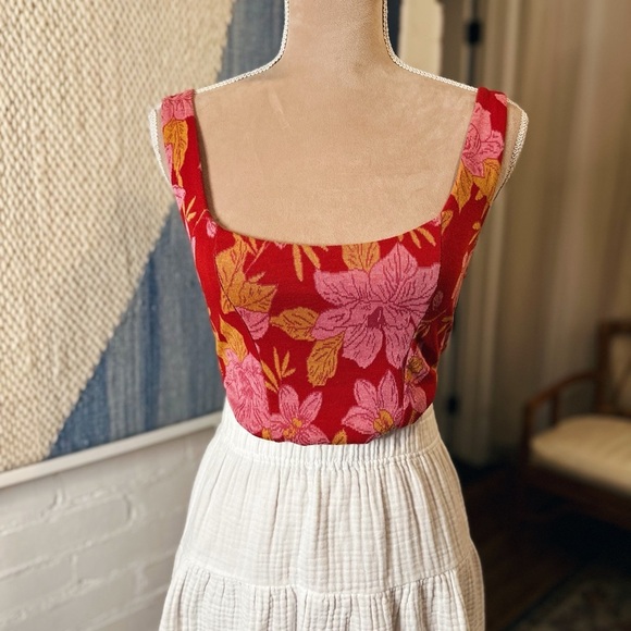 Zara Tops - Zara Red Tapestry Floral Cropped Tank Top